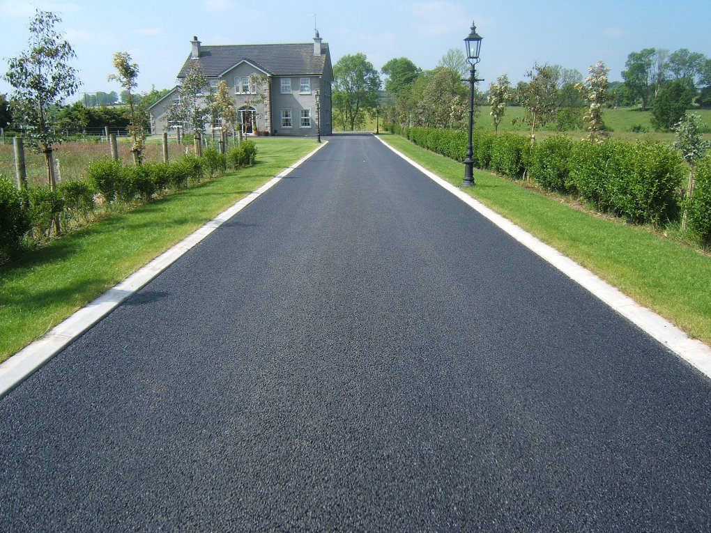 Experienced blacktop surfacing contractors